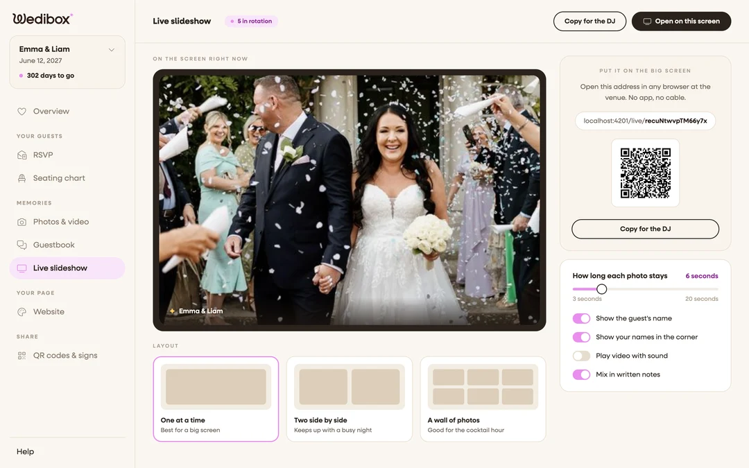 the Live slideshow control page with the rotating preview visible