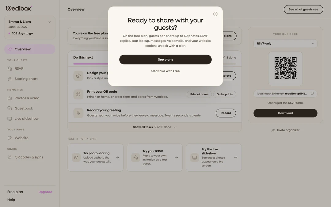 the Download QR Code popup with the color options visible